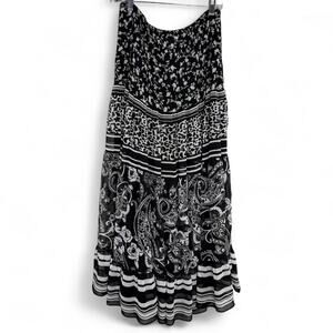 White House Black Market Monochrome Patterned Maxi Skirt